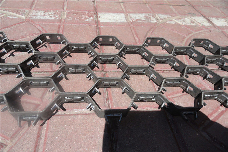 Refractory Anchors Hex Mesh SS304 310S Support Customized With 50x50mm Mesh